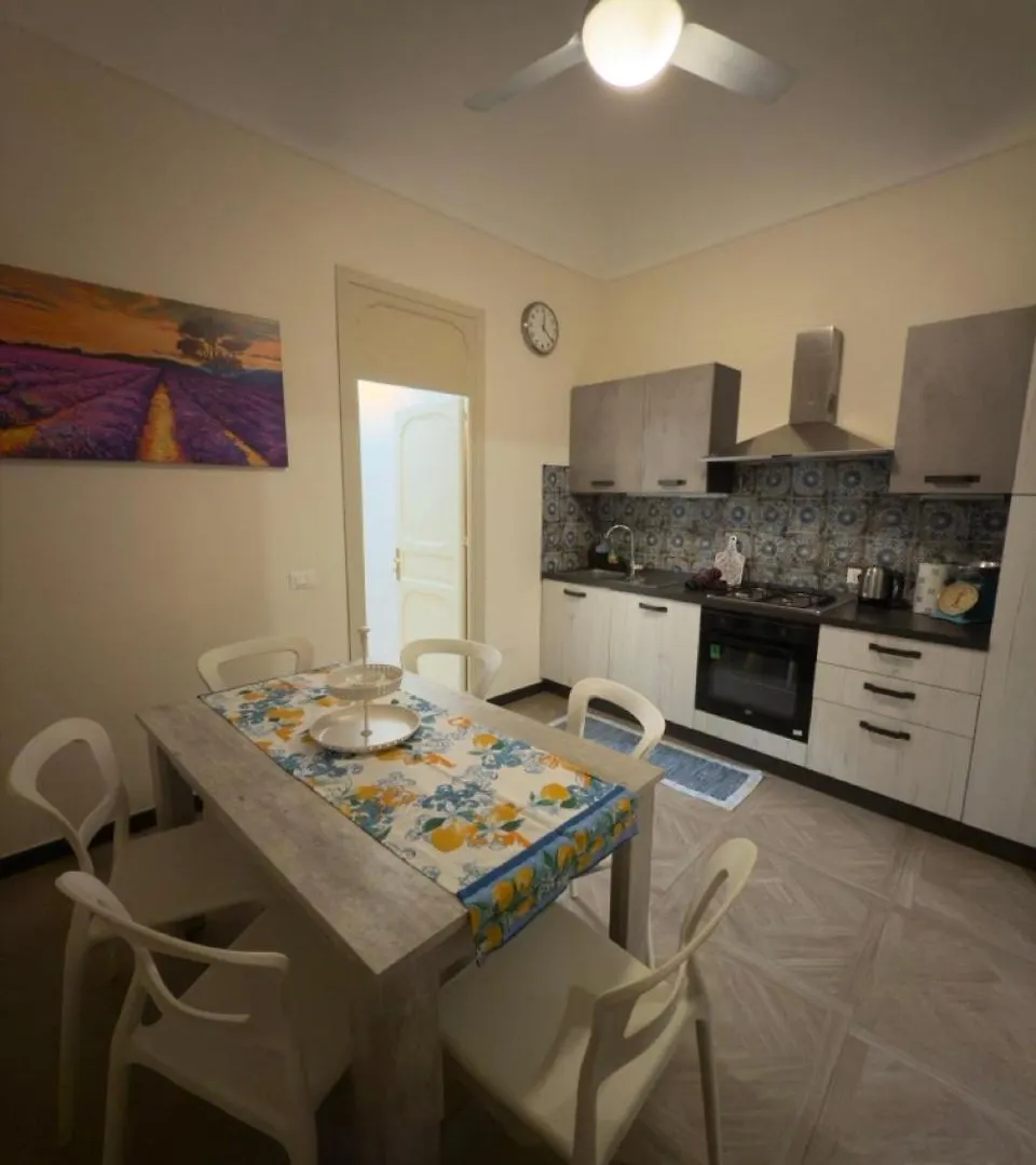 Apartment Casa Marchese ,Vacanze In Centro -By Rentalbeb Italy- Palermo Italy